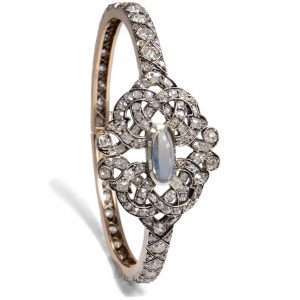 615061-hofer-antikschmuck-Prachtvoller-Armreif-mit-7-98-ct-Diamanten-und-Mondstein-um-1850-und-spaeter-Schmuckgeschichten_6