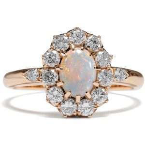 624059-hofer-antikschmuck-Ungetragener-Ring-mit-Opal-und-Diamanten-in-Rosegold-aus-unserer-Werkstatt-Sterne-ueber-dem-Regenbogen_4