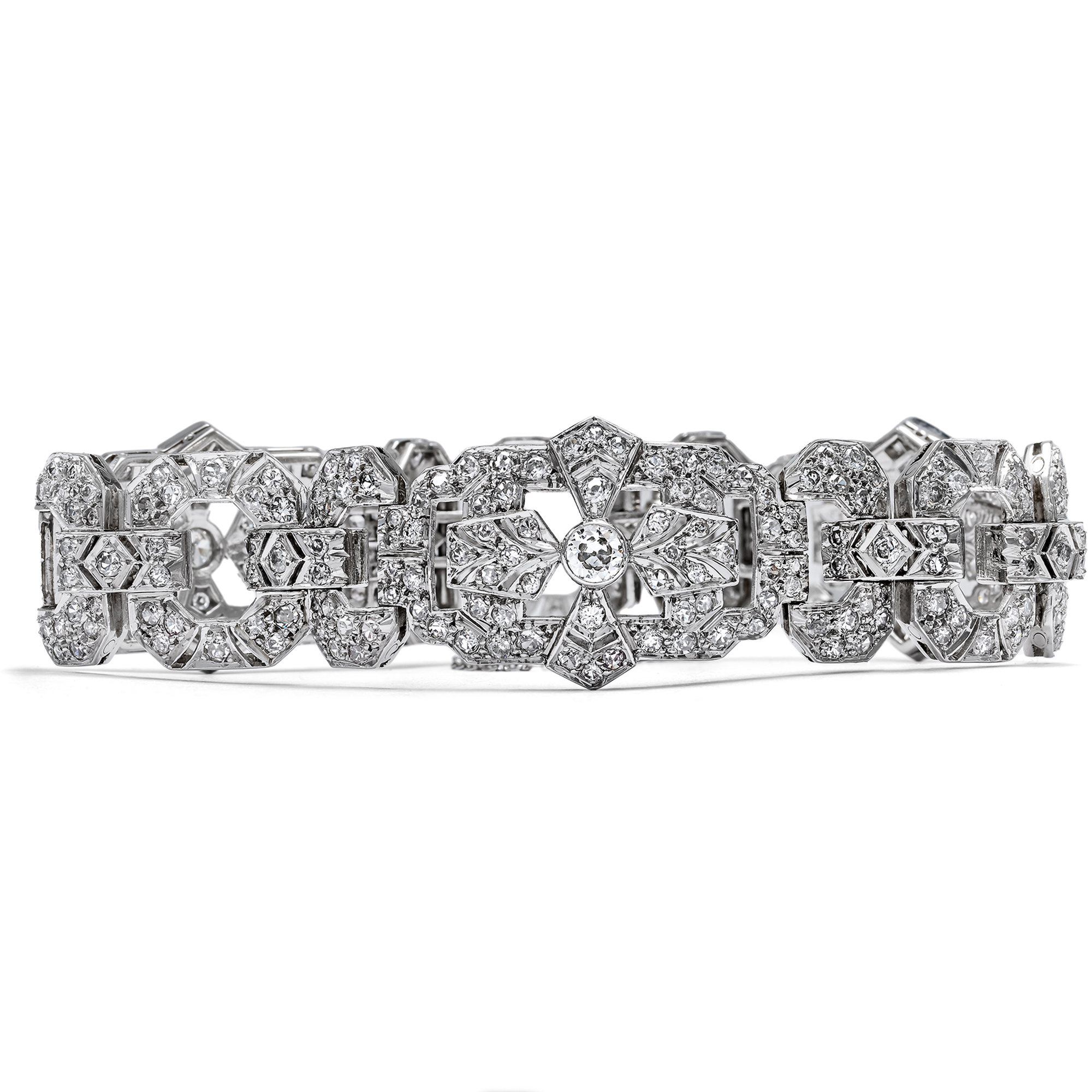 624504-hofer-antikschmuck-Atemberaubendes-Art-Deco-Armband-mit-11-95-ct-Diamanten-in-Platin-Frankreich-um-1930-Toujours-Glamour_1
