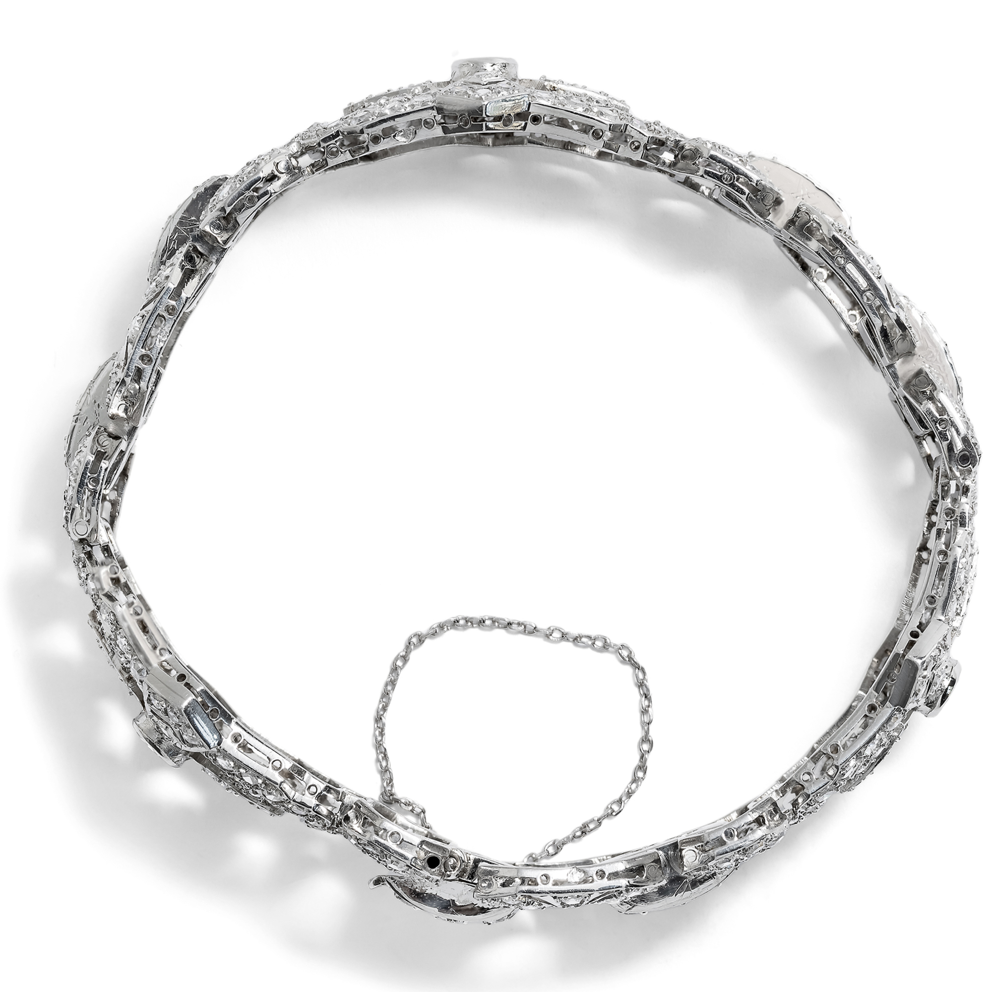 624504-hofer-antikschmuck-Atemberaubendes-Art-Deco-Armband-mit-11-95-ct-Diamanten-in-Platin-Frankreich-um-1930-Toujours-Glamour_2