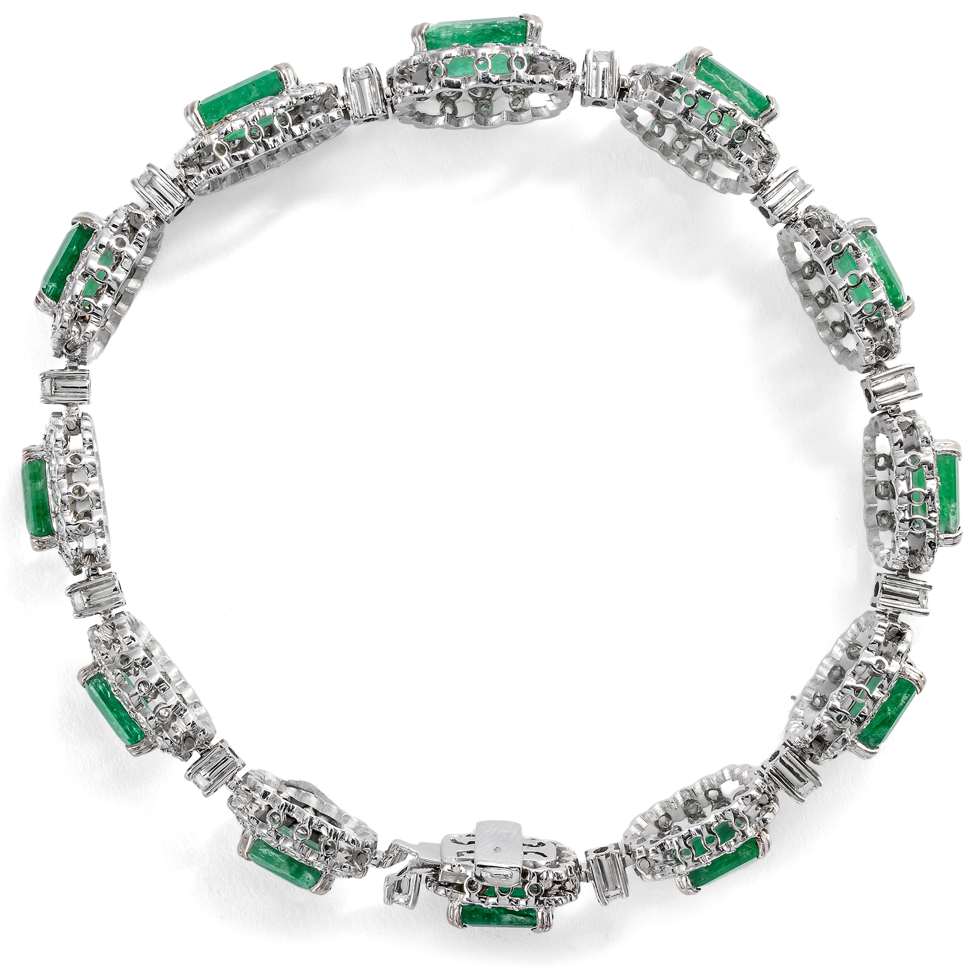 624758-hofer-antikschmuck-Luxurioeses-vintage-Armband-mit-Smaragden-und-Diamanten-in-Weissgold-um-1965-ueppiges-Gruen_3