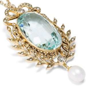 625097-hofer-antikschmuck-Ungewoehnlicher-Anhaenger-mit-grossem-Aquamarin-Diamanten-und-Perlen-Offenbach-am-Main-um-1900-Ein-Stueckchen-Himmel_4