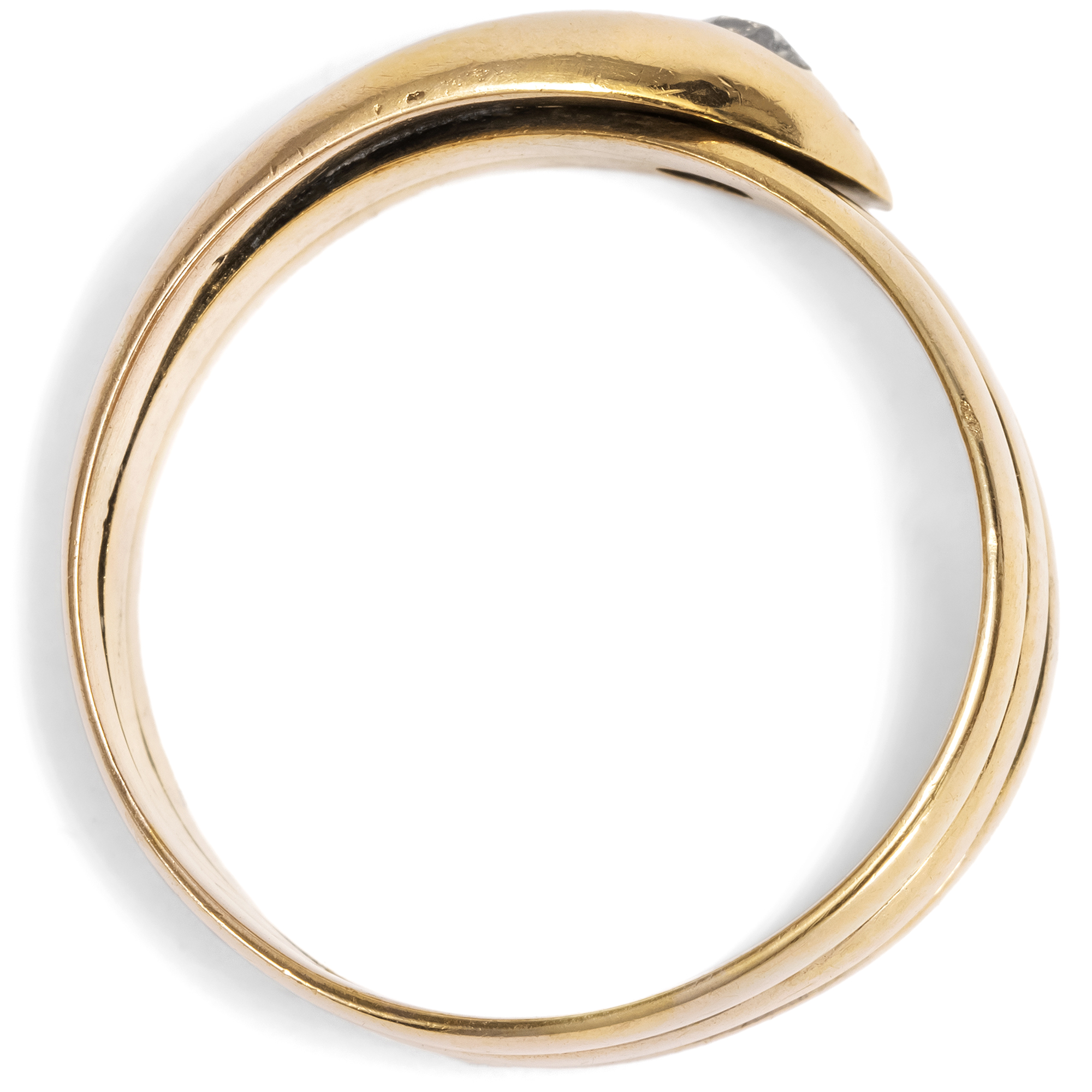 626577-hofer-antikschmuck-Viktorianischer-Schlangenring-aus-Rosegold-mit-Diamant-und-Rubinen-datiert-1897-Um-den-Finger-gewickelt_3